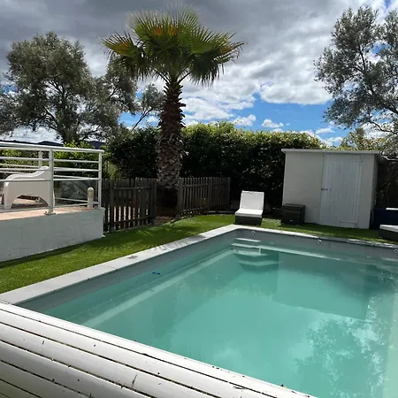 Au Calme Avec Piscine *